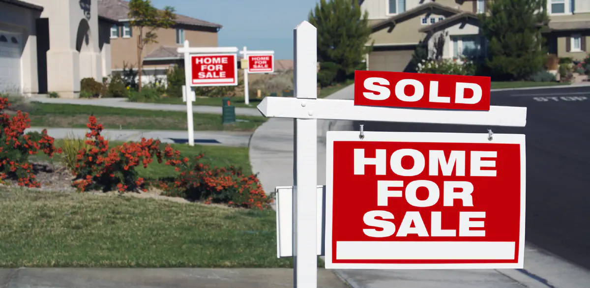 Detect Logo & Watermark in Real Estate using Computer Vision